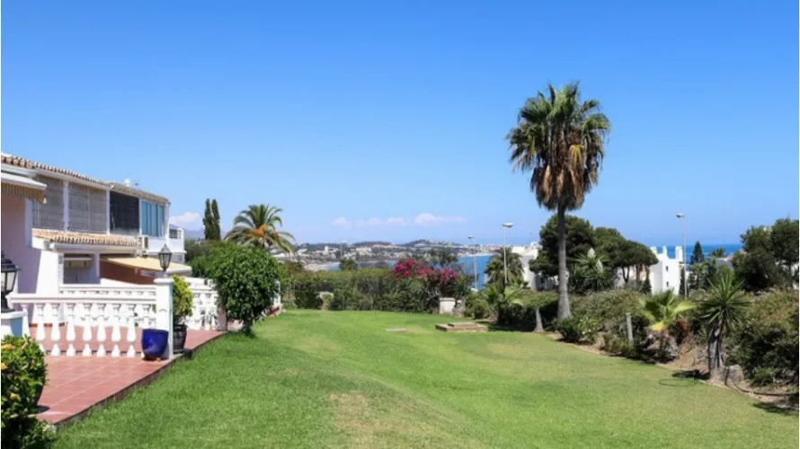 2 bedrooms apartment for sale , Mijas Costa, Spain No. 402 № 11