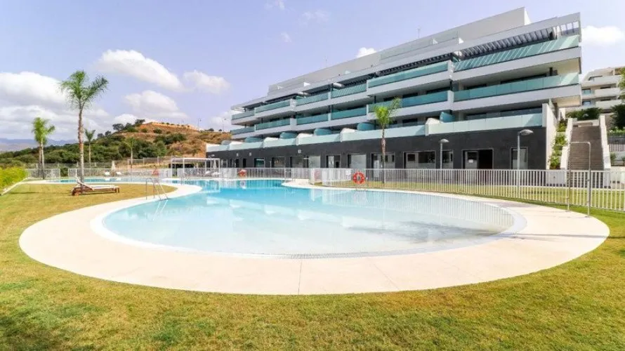 3 bedrooms apartment for sale , La Cala De Mijas, Spain No. 257 № 21