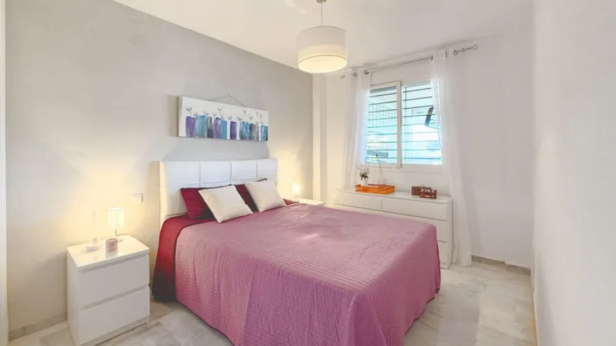 2 bedrooms apartment for sale , Casares, Spain No. 571 № 11