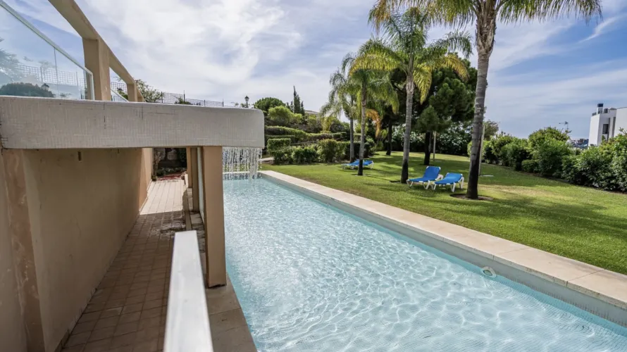 2 bedrooms apartment for sale , Estepona, Spain No. 782 № 7