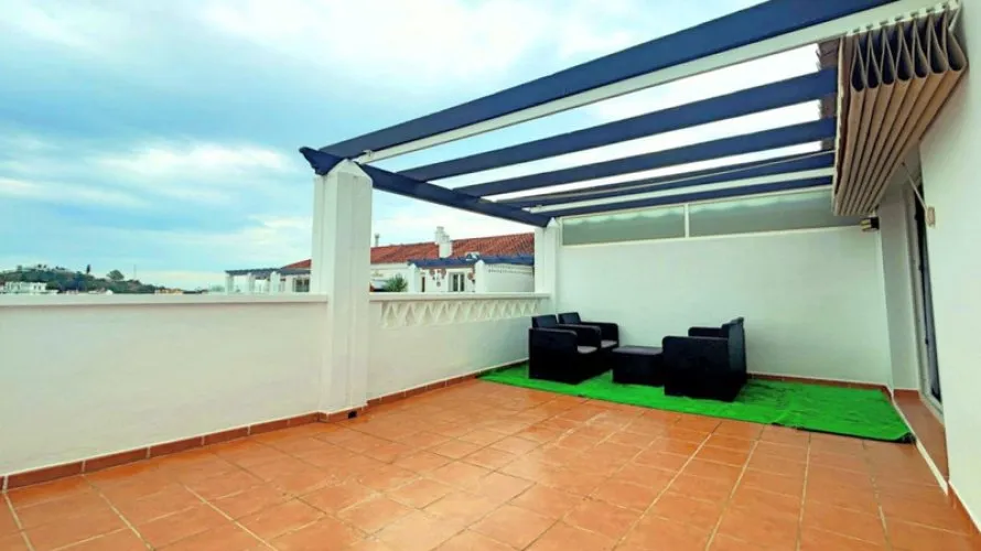 1 bedroom penthouse for sale , Nueva Andalucia, Spain No. 460 № 3