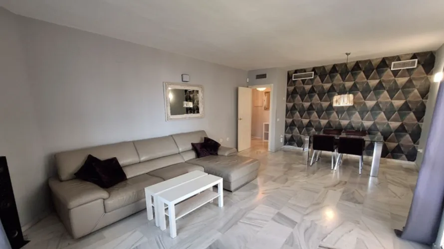 2 bedrooms apartment for sale , Nueva Andalucia, Spain No. 641 № 5