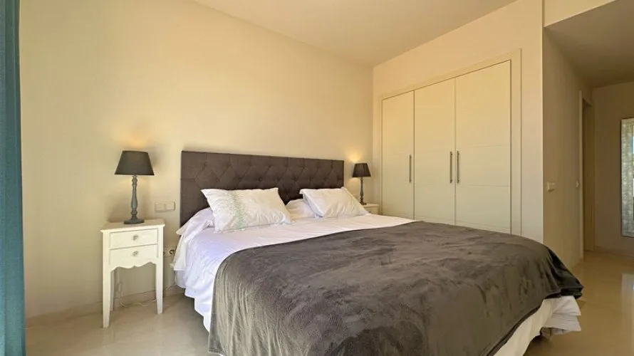 2 bedrooms penthouse for sale , Casares, Spain No. 555 № 15