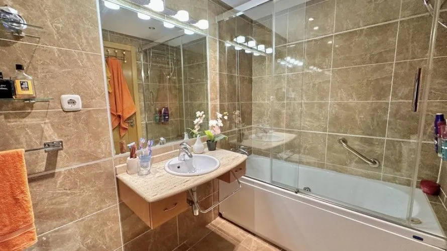 2 bedrooms apartment for sale , Estepona, Spain No. 282 № 7