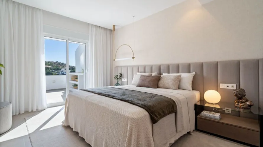 3 bedrooms apartment for sale , La Quinta, Spain No. 565 № 8