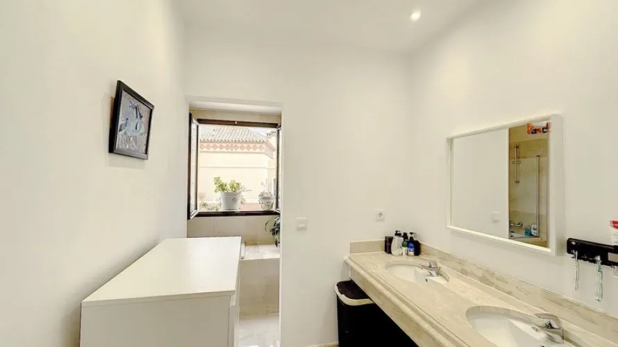 3 bedrooms duplex for sale , Estepona, Spain No. 497 № 17