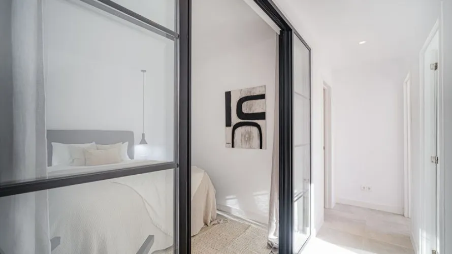 4 bedrooms apartment for sale , La Quinta, Spain No. 348 № 19