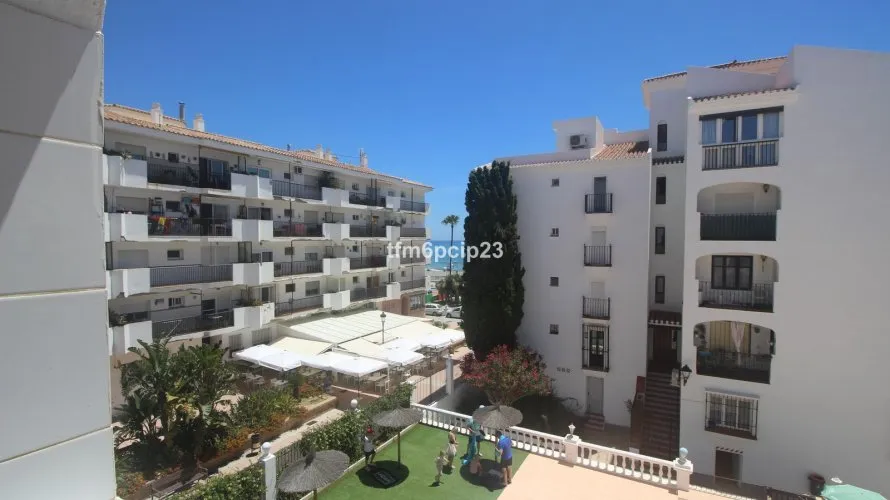 3 bedrooms apartment for sale , Manilva, Spain No. 658 № 16