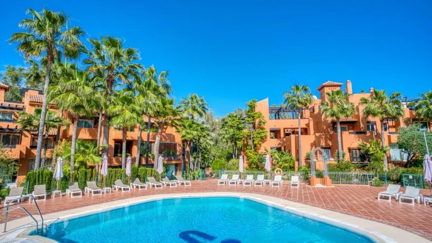 2 bedrooms apartment for sale , Marbella, Spain No. 688