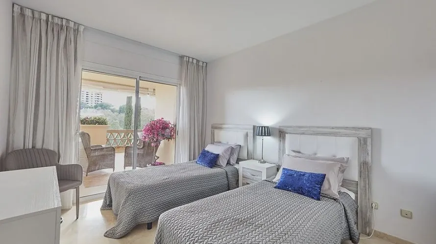 2 bedrooms apartment for sale , Marbella, Spain No. 716 № 25