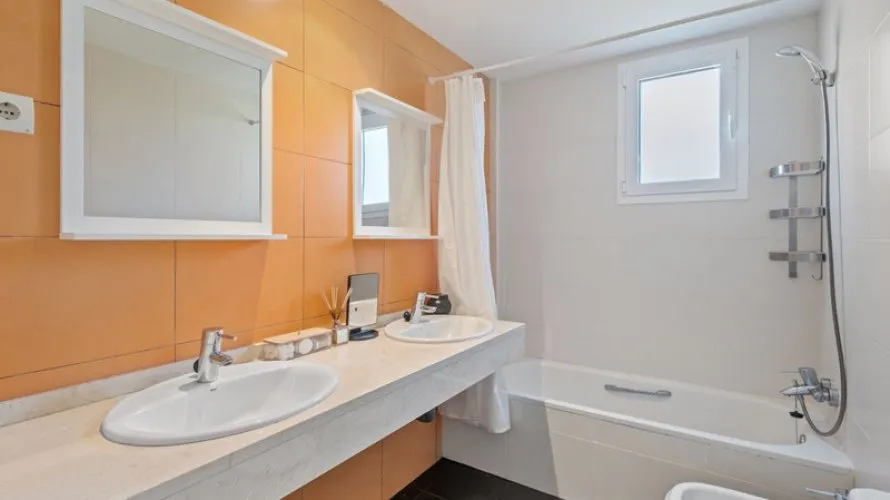 2 bedrooms apartment for sale , Estepona, Spain No. 645 № 14