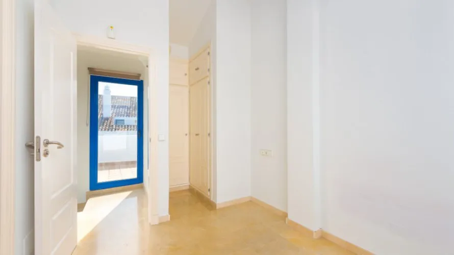 2 bedrooms duplex for sale , Manilva, Spain No. 410 № 21