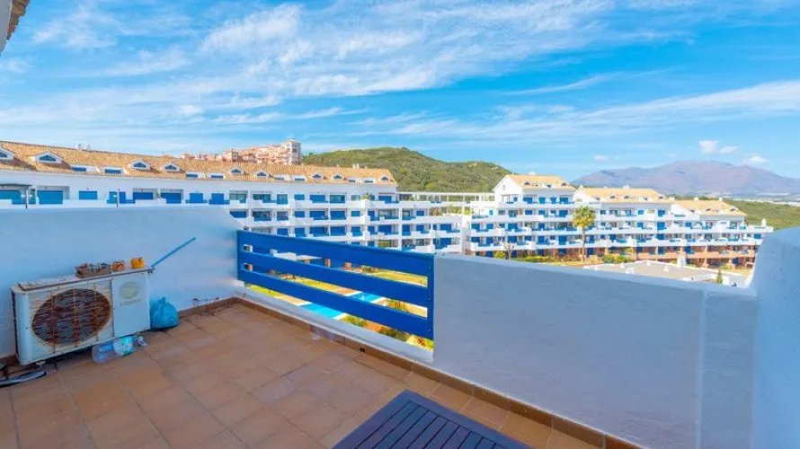 2 bedrooms duplex for sale , Manilva, Spain No. 410 № 12