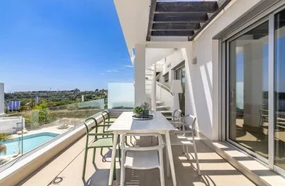 2 bedrooms penthouse for sale , Estepona, Spain No. 426