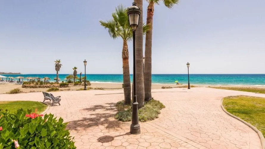 3 bedrooms penthouse for sale , Estepona, Spain No. 389 № 14