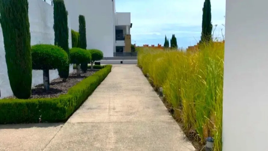 2 bedrooms apartment for sale , Benahavis, Spain No. 557 № 1