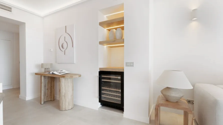 3 bedrooms apartment for sale , Marbella, Spain No. 454 № 5