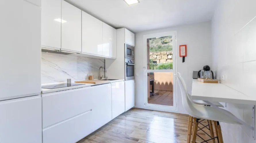 2 bedrooms apartment for sale , Marbella, Spain No. 489 № 4