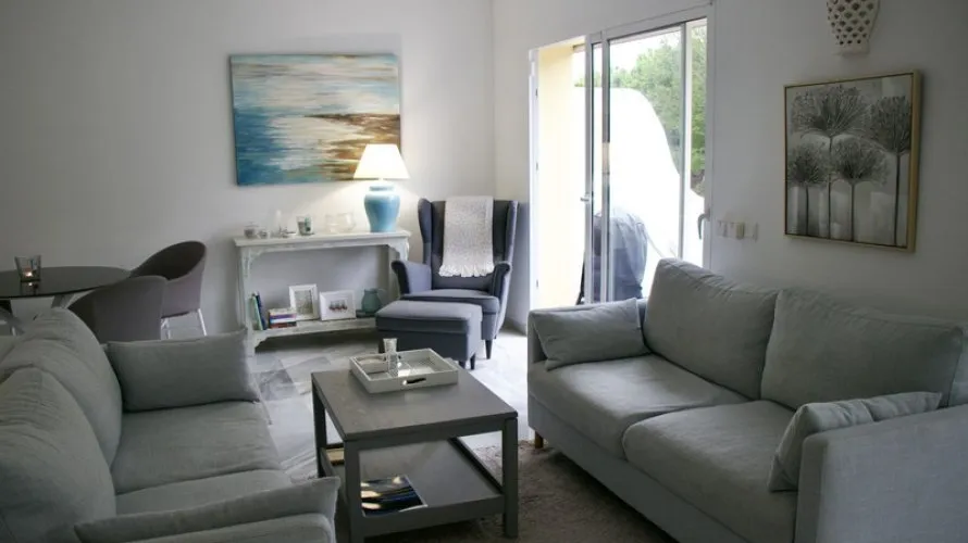 2 bedrooms apartment for sale , Marbella, Spain No. 585 № 2