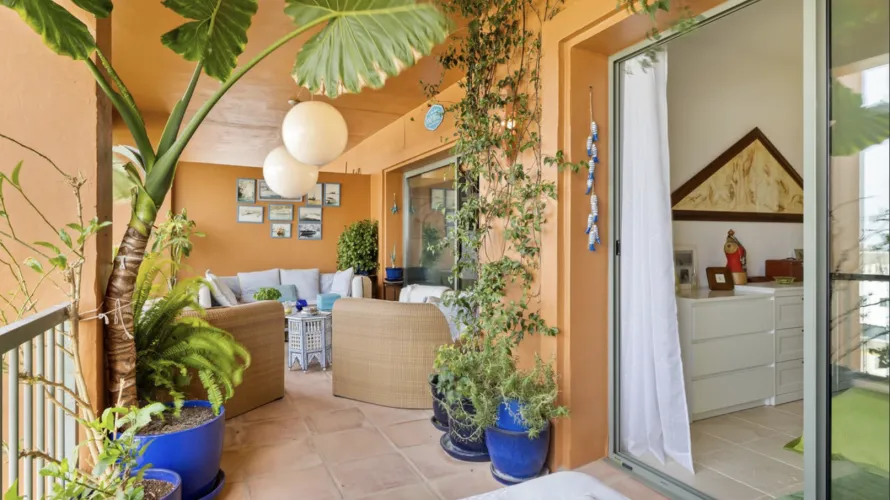 2 bedrooms apartment for sale , Estepona, Spain No. 520 № 9