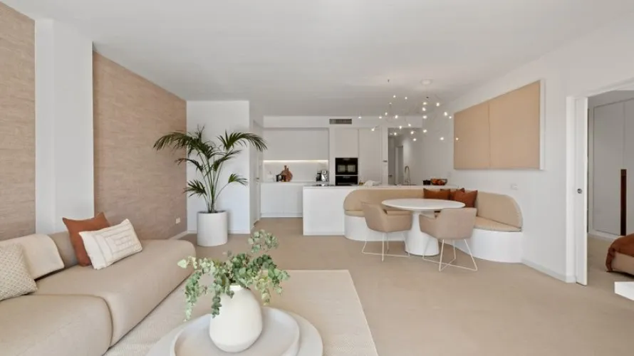 3 bedrooms apartment for sale , Nueva Andalucia, Spain No. 726 № 7