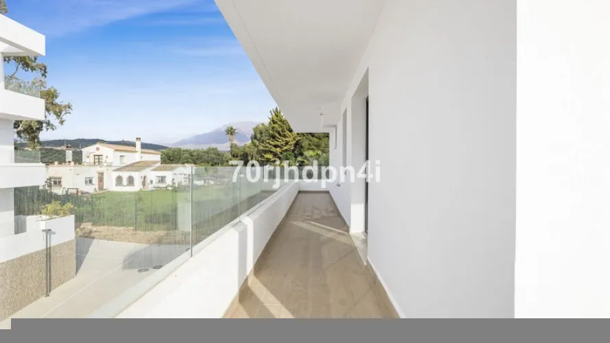 2 bedrooms apartment for sale , Estepona, Spain No. 654 № 16