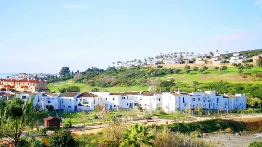 2 bedrooms penthouse for sale , Manilva, Spain No. 574