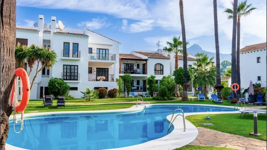 3 bedrooms penthouse for sale , Nueva Andalucia, Spain No. 439 № 1