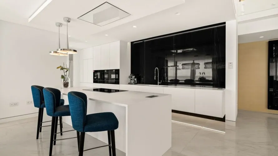 4 bedrooms penthouse for sale , Estepona, Spain No. 303 № 9