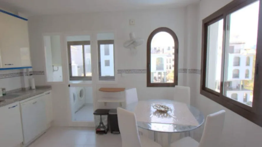 2 bedrooms penthouse for sale , Manilva, Spain No. 552 № 6