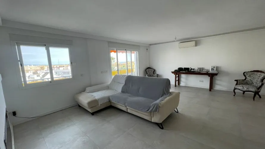 3 bedrooms apartment for sale , Cortes (San Pedro De Alcantara), Spain No. 567 № 11