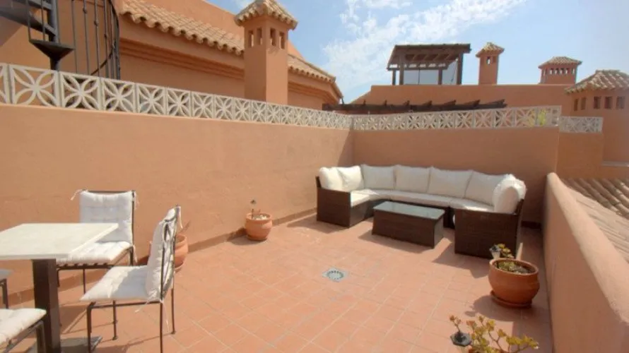 3 bedrooms penthouse for sale , Manilva, Spain No. 506 № 2