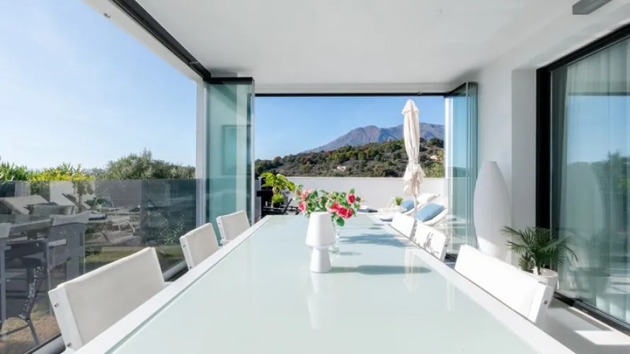 4 bedrooms apartment for sale , Estepona, Spain No. 302 № 13