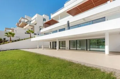 2 bedrooms apartment for sale , Estepona, Spain No. 296