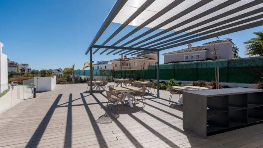 3 bedrooms apartment for sale , Estepona, Spain No. 291 № 11