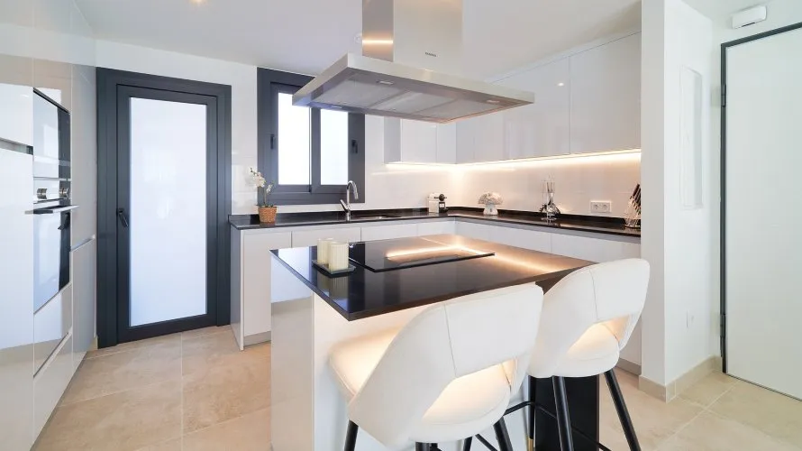 3 bedrooms apartment for sale , La Atalaya, Spain No. 160 № 6