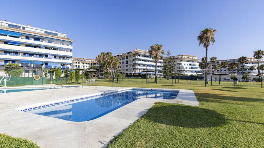 2 bedrooms penthouse for sale , Manilva, Spain No. 756 № 3