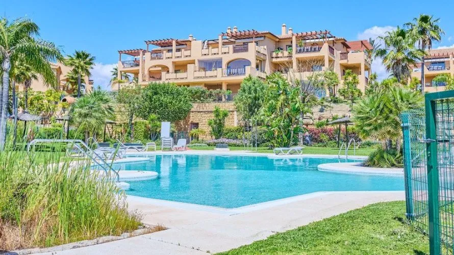 3 bedrooms apartment for sale , Benahavis, Spain No. 673