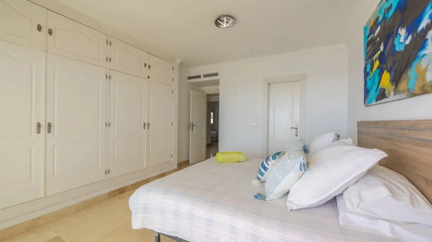 3 bedrooms penthouse for sale , Estepona, Spain No. 558 № 16