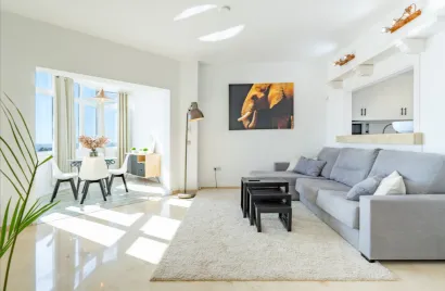 1 bedroom penthouse for sale , Estepona, Spain No. 746