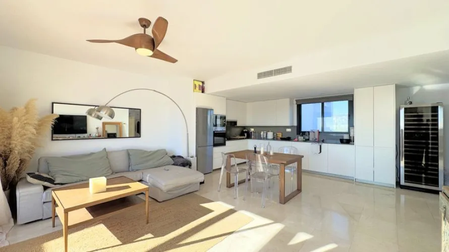 3 bedrooms penthouse for sale , Casares, Spain No. 579 № 17