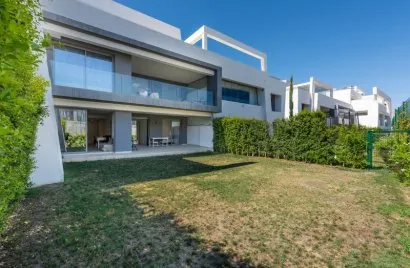 2 bedrooms apartment for sale , Estepona, Spain No. 416