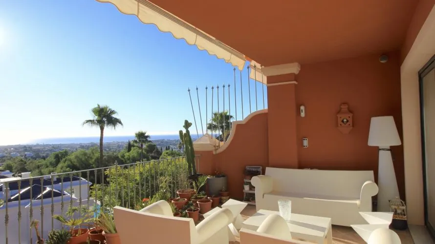 3 bedrooms duplex for sale , Benahavis, Spain No. 321 № 1