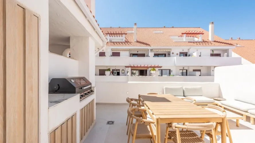 3 bedrooms duplex for sale , Nueva Andalucia, Spain No. 462 № 1