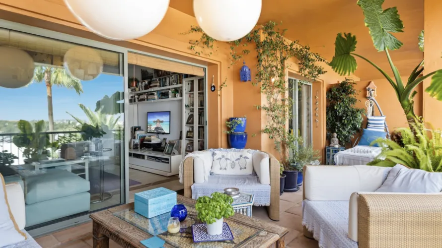 2 bedrooms apartment for sale , Estepona, Spain No. 520 № 11