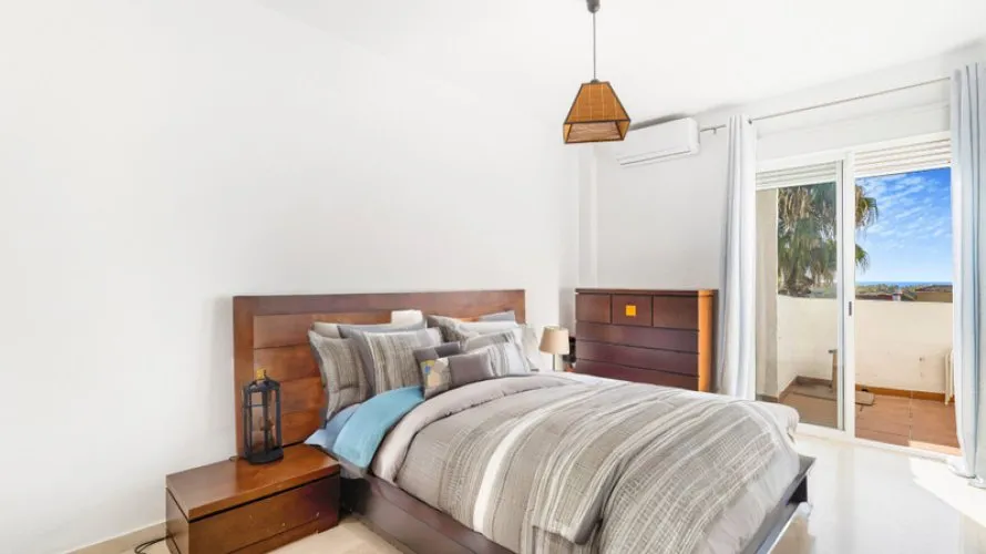 2 bedrooms penthouse for sale , Estepona, Spain No. 681 № 6