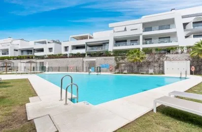 3 bedrooms penthouse for sale , Estepona, Spain No. 270