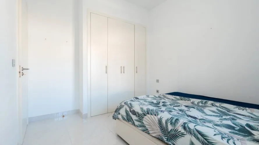 2 bedrooms apartment for sale , Estepona, Spain No. 648 № 13