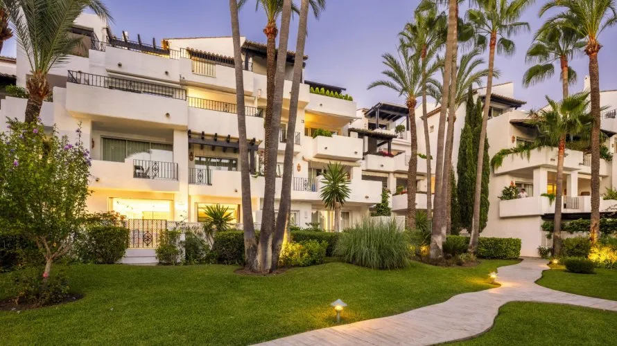 3 bedrooms apartment for sale , Marbella, Spain No. 140