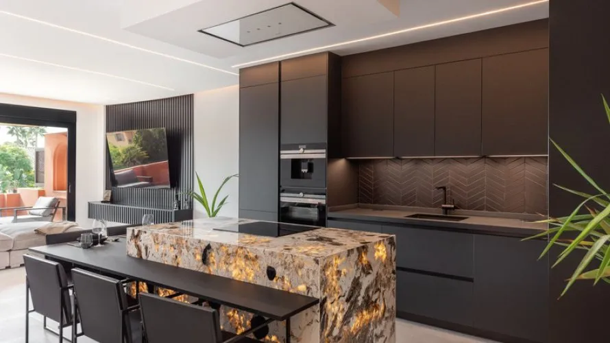 3 bedrooms apartment for sale , Marbella, Spain No. 268 № 5